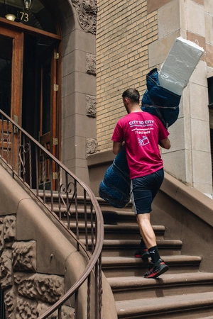 Trusted movers offering exceptional local moving services in New York City - Just Move It